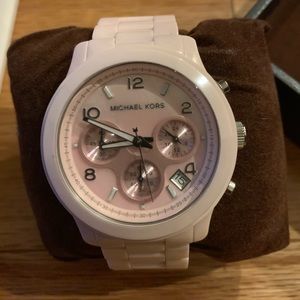 Michael kors pink watch